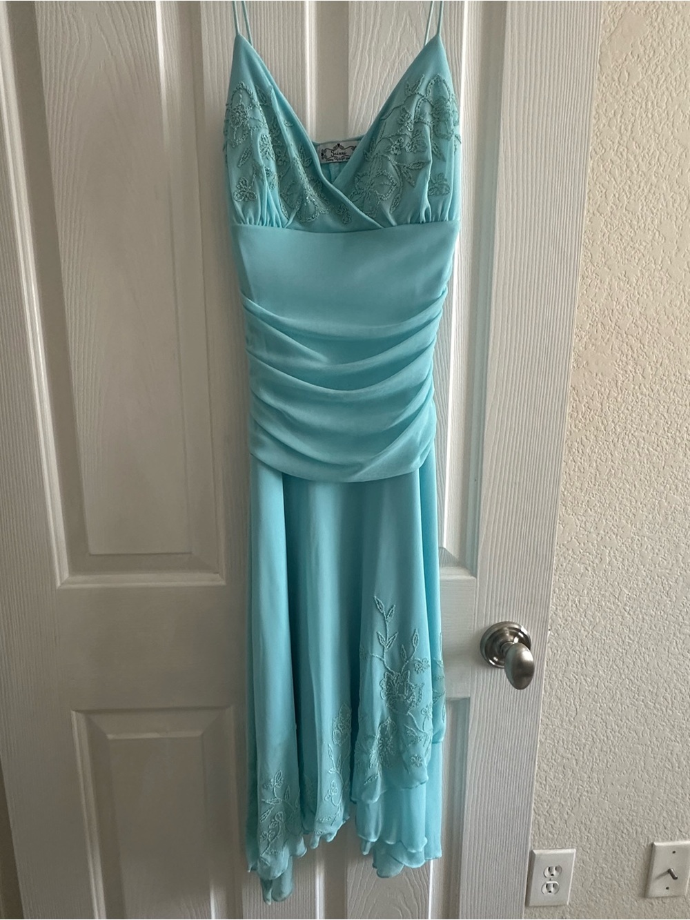 Spaghetti Strap V-Neck Aqua Blue Evening Dress